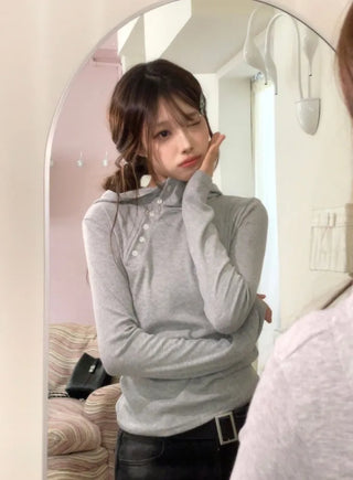 Moonlit diagonal button high-neck hooded fleece t-shirt