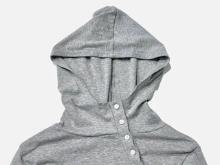 Moonlit diagonal button high-neck hooded fleece t-shirt