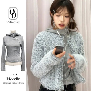 Moonlit diagonal button high-neck hooded fleece t-shirt