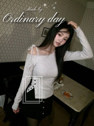Winter Fleet Ribbon One-Shoulder Two-Color Button Team Frill Lace Fleece Glam Fit Knit T-Shirt