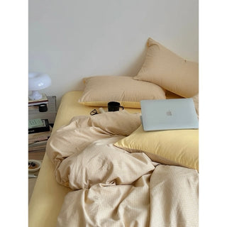 Cream Yellow Check Pattern Duvet Cover Set 2 Sizes  All Seasons