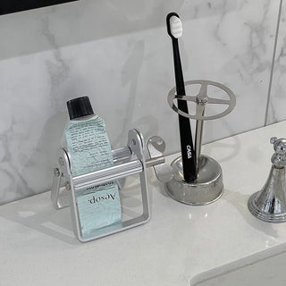 Toothbrush Stand x Tube Squeezer Piece Set