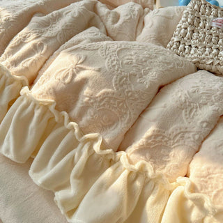 Ivory Ribbon Bouquet Pattern Milk Velvet Winter Thick Duvet Cover Set