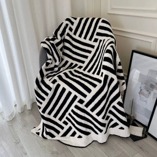 Monochrome Geometric Pattern Soft Blanket 120x160 Lap Blanket
