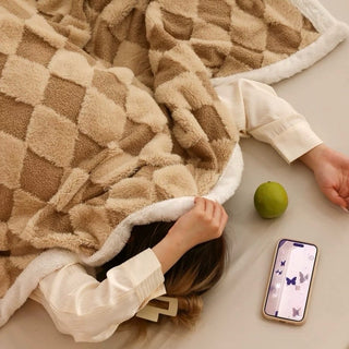 Argyle pattern blanket single size 150 x 200 cm blanket for protection against air conditioning.