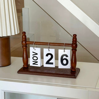 Retro Wood Frame Desktop Perpetual Calendar