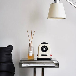 Monochrome Retro Card-type Perpetual Calendar Wooden Desk Calendar