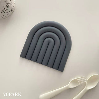 Rainbow-shaped silicone coaster pot holder