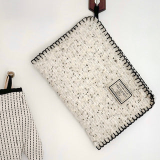 Tweed stitch knit tissue case cover hanging