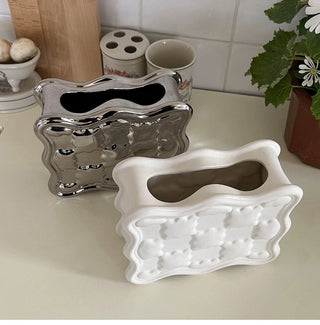 Biscuit motif flower vase.