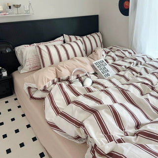 Retro Red Stripe Duvet Cover Set   All Seasons
