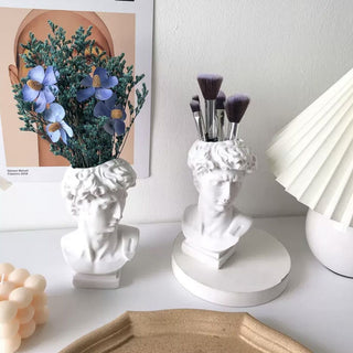 Sculpture Motif Brush Stand Pen Holder Vase Object