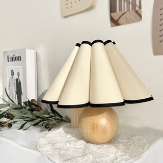 Piping Shade Light Wood Lamp