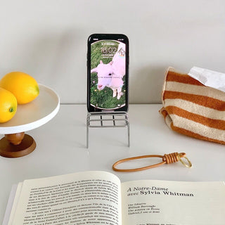 Chair motif smartphone stand silver object