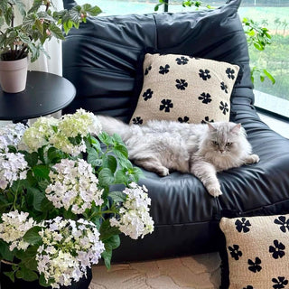 Straw material Flower fringe cushion cover 45 x 45 cm