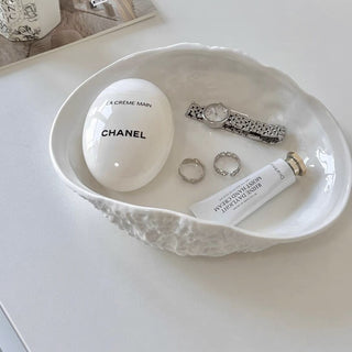 Shell motif ceramic accessory tray