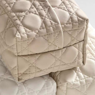 Quilted Simple Tissue Case