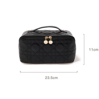 Quilted Large Capacity Cosmetic Storage Pouch  Travel Pouch