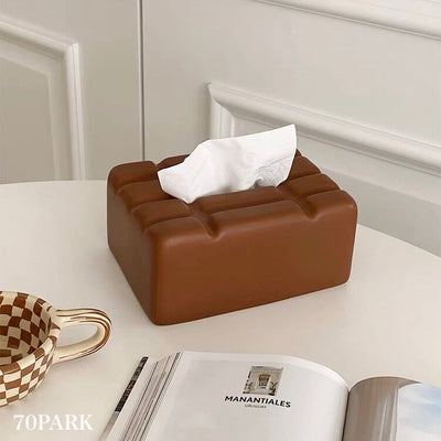 Ceramic plate chocolate motif tissue case