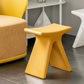 Plastic Butterfly Stool     Side Table Chair