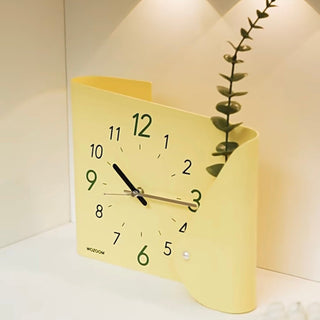 Unique Clock with Vase   Table Clock with Single Flower Vase