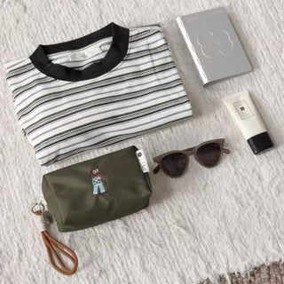 Strap-attached Kick Scooter Dog Cosmetic Storage Waterproof Pouch  Hanging Makeup Pouch Travel Pouch Dachshund