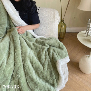 Cable pattern colored fleece blanket