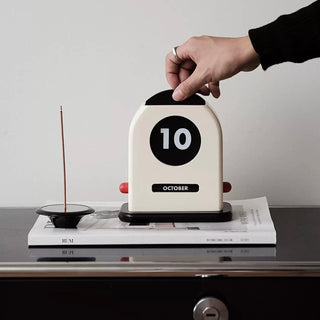Monochrome Retro Card-type Perpetual Calendar Wooden Desk Calendar