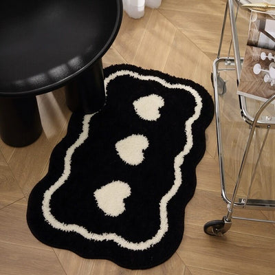 Monochrome heart pattern wavy door mat 50x80cm