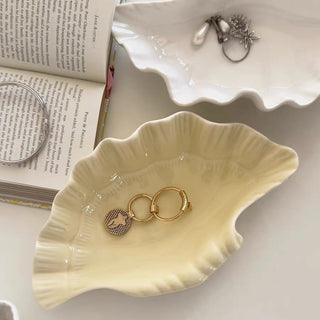 Shell motif accessory tray seashell