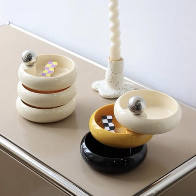 Sliding tier accessory trayin  storage.
