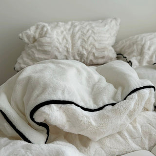 Faux Fur Wave Piping Winter Duvet Cover Set