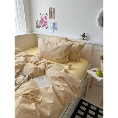 Cream Yellow Check Pattern Duvet Cover Set 2 Sizes  All Seasons