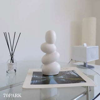 Unique motif white flower vase