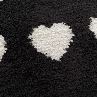 Monochrome heart pattern wavy door mat 50x80cm