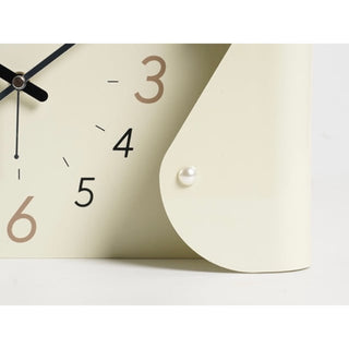 Unique Clock with Vase   Table Clock with Single Flower Vase