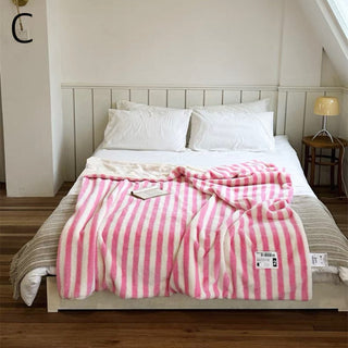 Wide Stripe Pattern Fluffy Soft Blanket  150 x 200 cm Blanket Throw