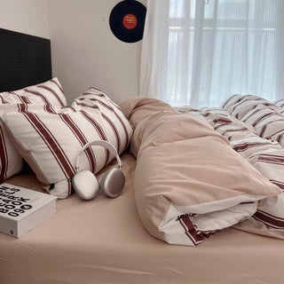 Retro Red Stripe Duvet Cover Set   All Seasons