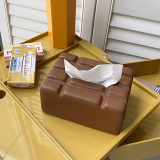 Ceramic plate chocolate motif tissue case