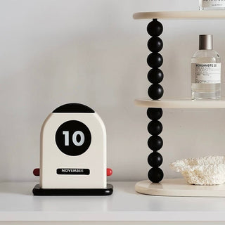 Monochrome Retro Card-type Perpetual Calendar Wooden Desk Calendar