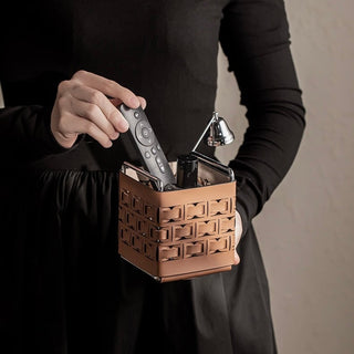 Braided Geometric Pattern Leather Brush Stand  Storage Tray