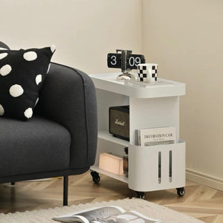 Caster-equipped cabinet side tablein  wagon