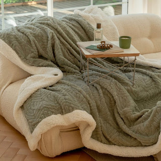 Leaf pattern blanket single size 150 x 200 cm blanket for protection against air conditioning.