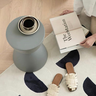Hourglass design side table stoolin  chair