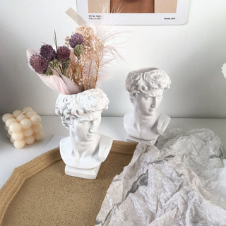 Sculpture Motif Brush Stand Pen Holder Vase Object