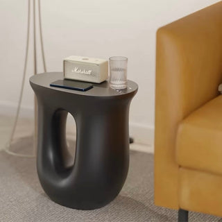 U-shaped transformable Chubby side table