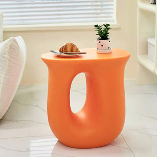 U-shaped transformable Chubby side table