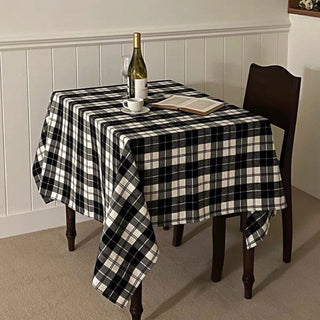 Black tartan check pattern tablecloth 140 x 140