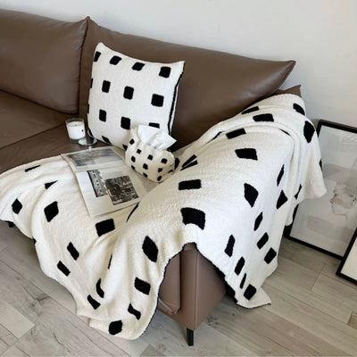 Monochrome Square Pattern Soft Blanket 120x160 Lap Blanket