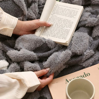 Argyle pattern blanket single size 150 x 200 cm blanket for protection against air conditioning.